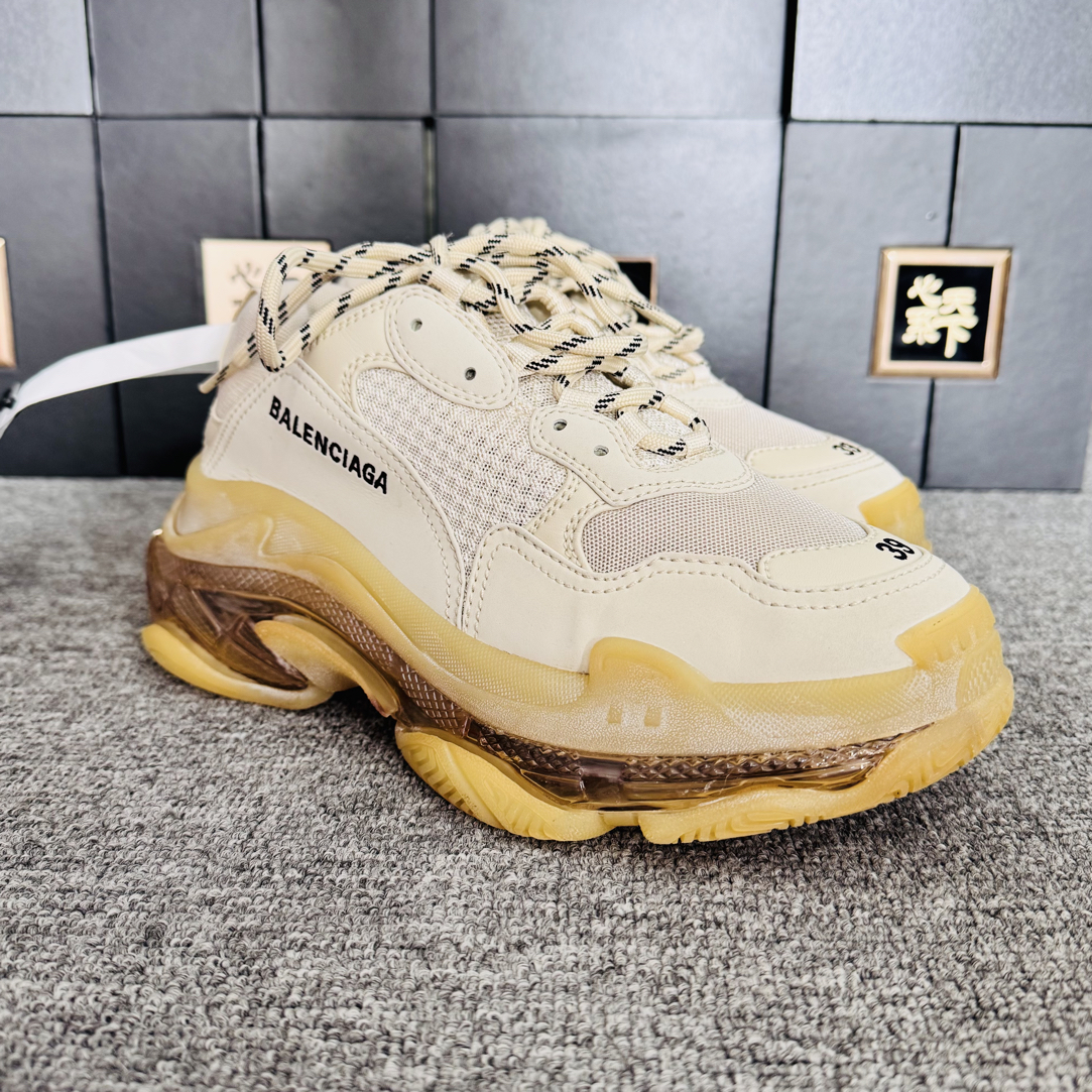 95新 Balenciaga/巴黎世家 triples奶茶气垫39码ysc3246