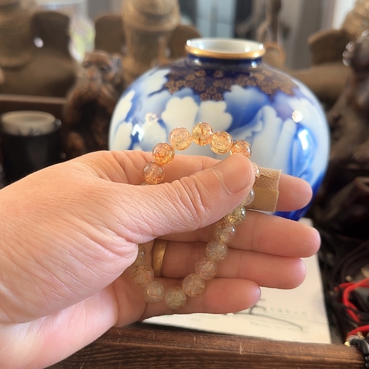 石英质玉颈饰合金