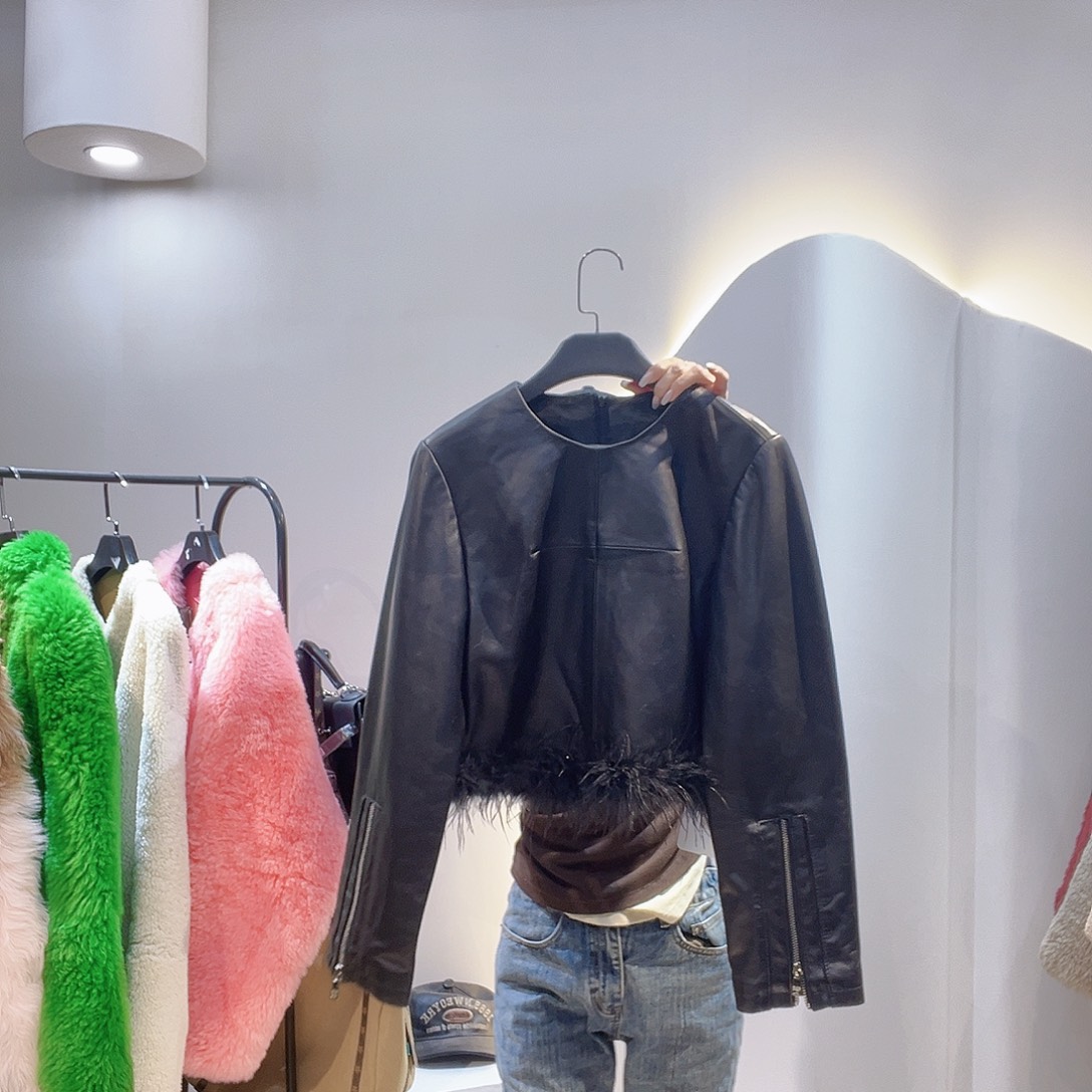 玖***叁真皮单皮套头上衣213-2115