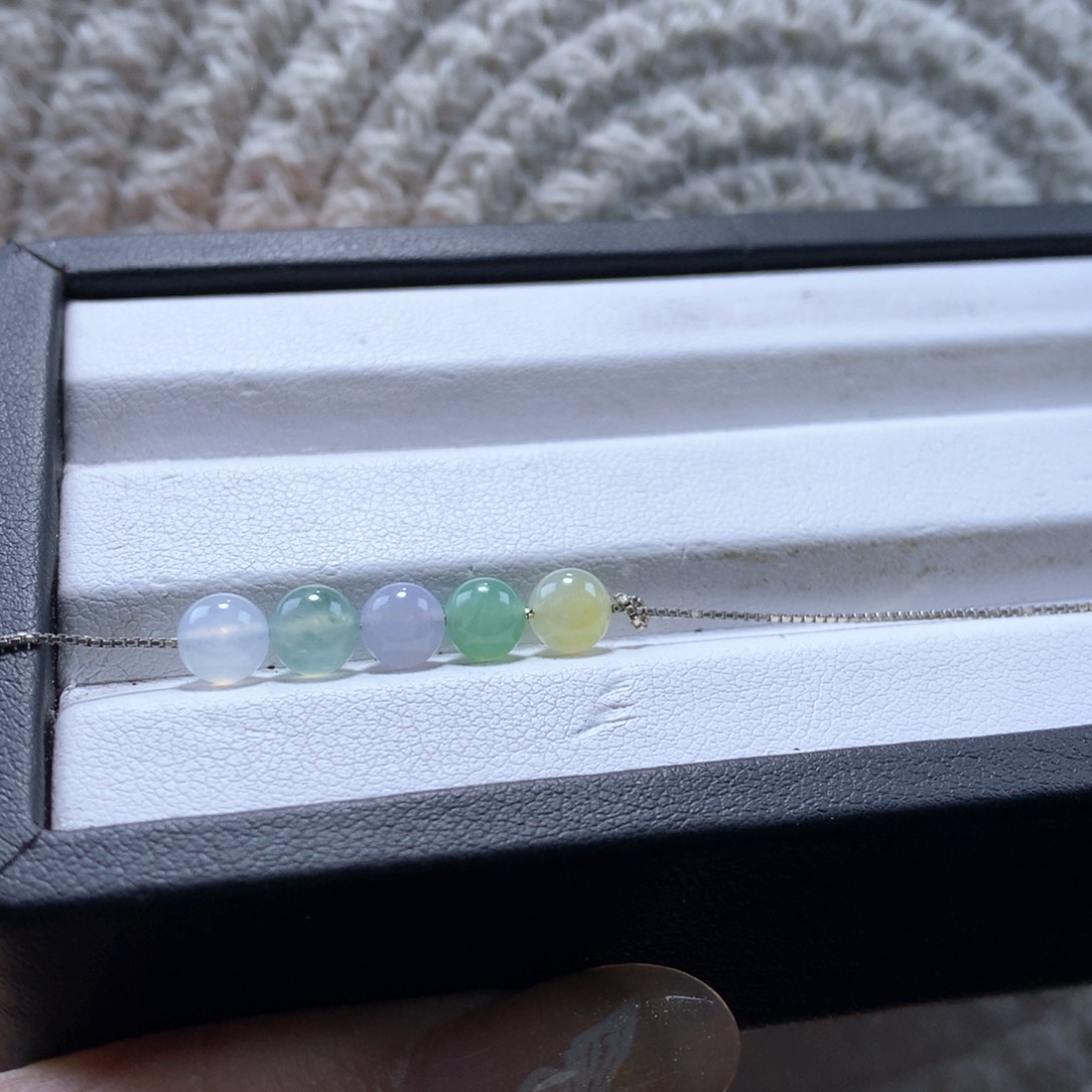 翡翠手链未镶嵌卡5多彩珠 五颗