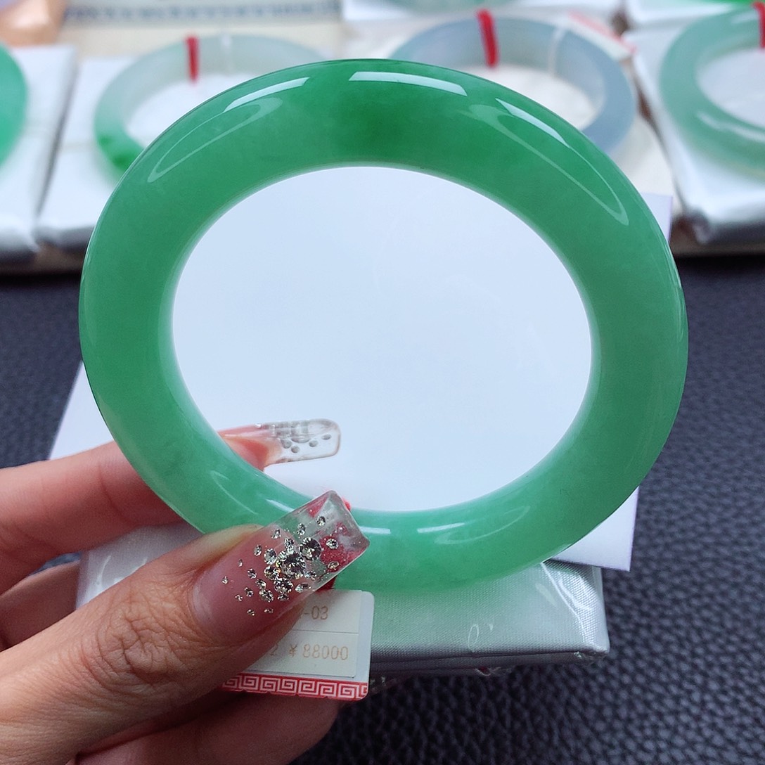 翡翠手镯未镶嵌55.56.57冰绿飘辣绿大胖圆 小六品质