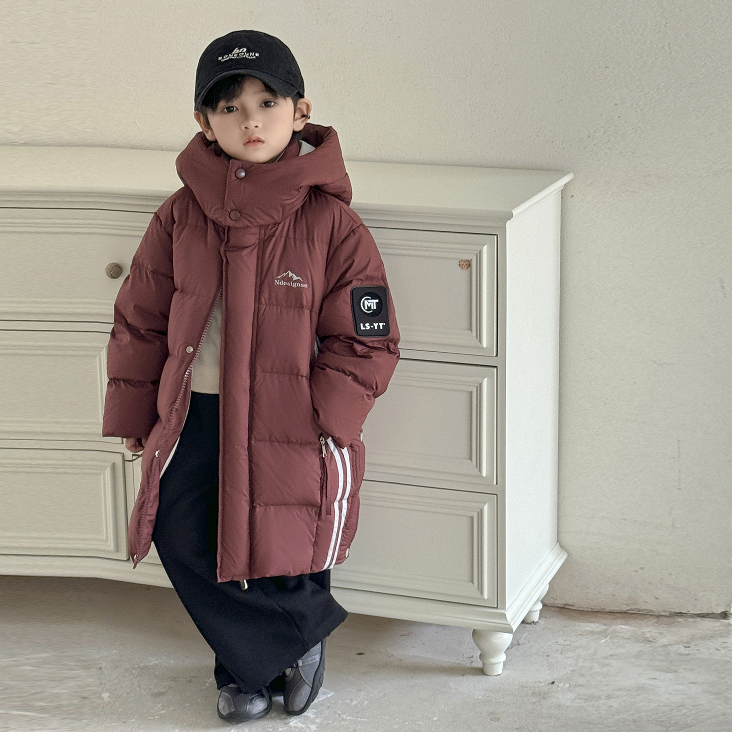 巴拉男童中长款羽绒服冬季新款鸭绒外套加绒加厚保暖连帽防风