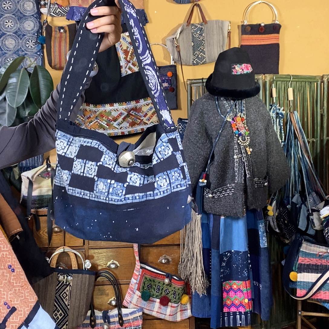 织绣手工制作包包