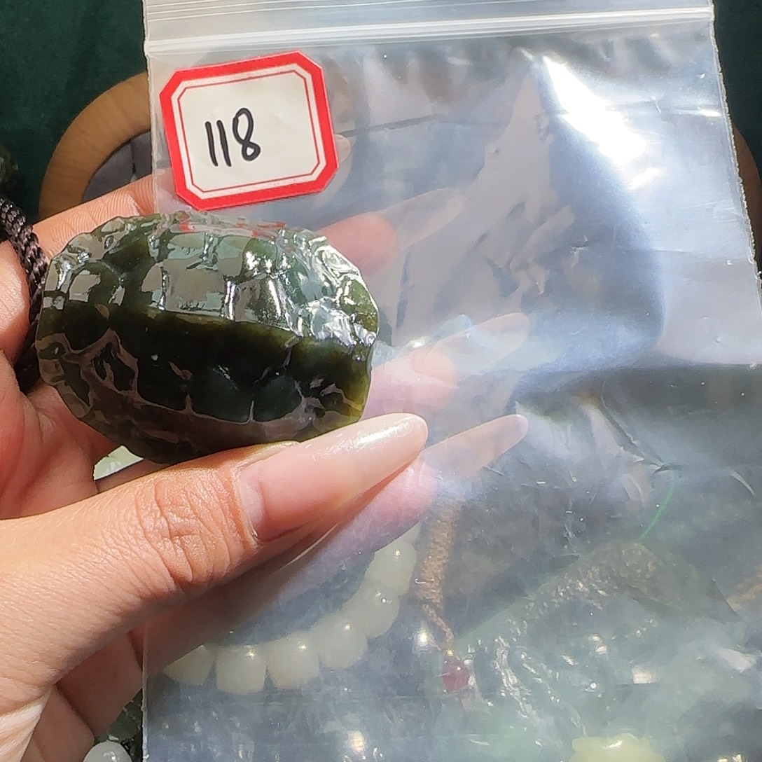 牛***氓和田玉未镶嵌珠宝半成品