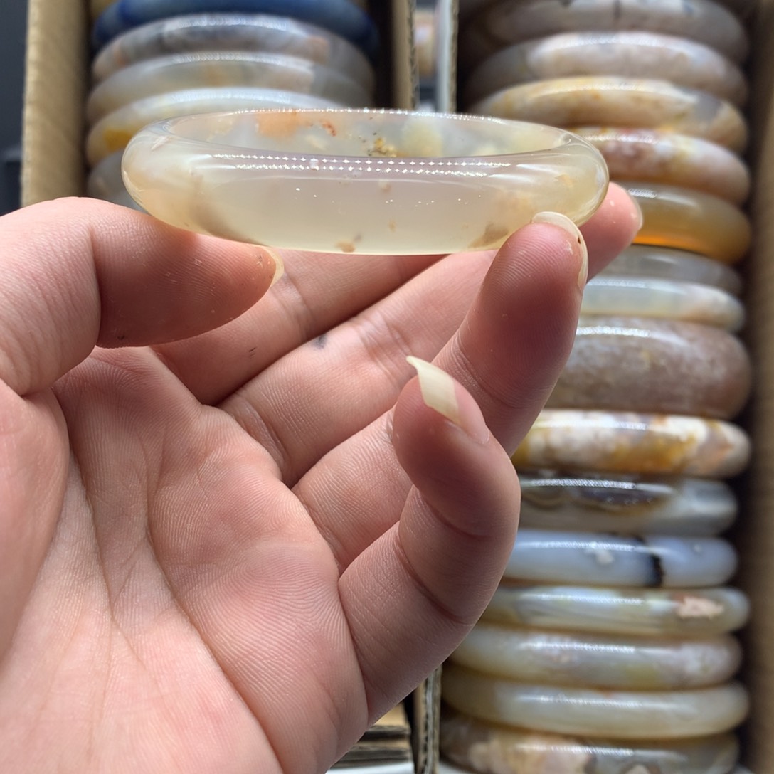 【闪购商品】玛瑙/玉髓手镯未镶嵌盐****孙