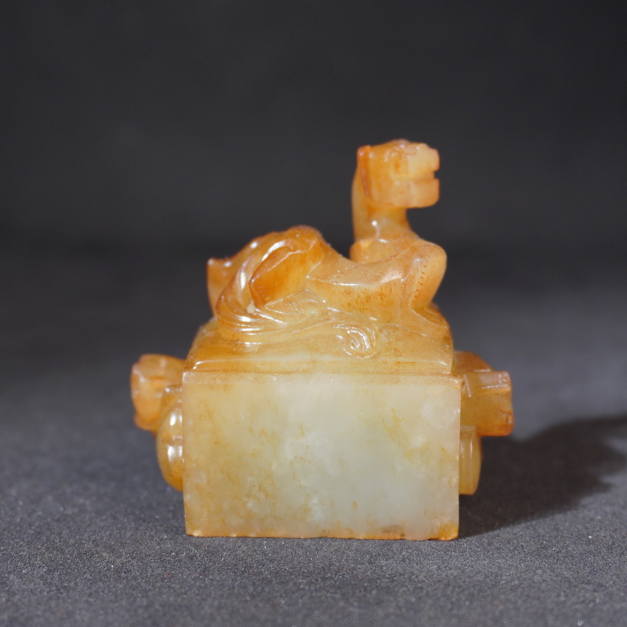 4SQ38 明 和田玉兽钮印章