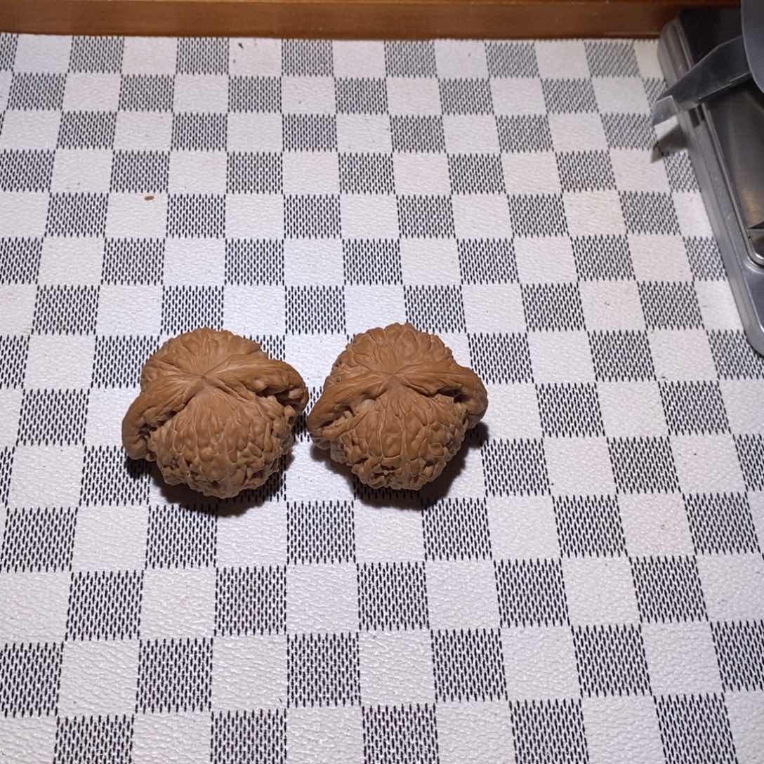 文玩核桃吊坠a****z球白