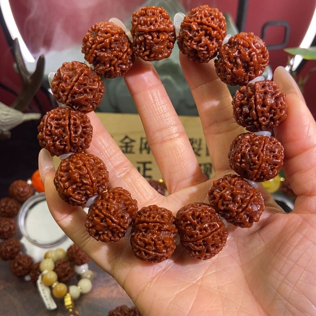金刚菩提吊坠623素。            