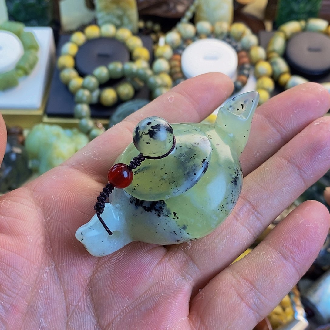 岫岩河磨玉（透闪石质玉）手把未镶嵌