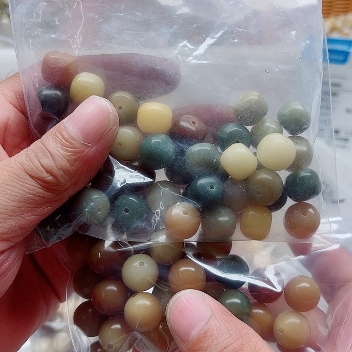 白玉菩提手串瑕疵双拼汉堡焦糖