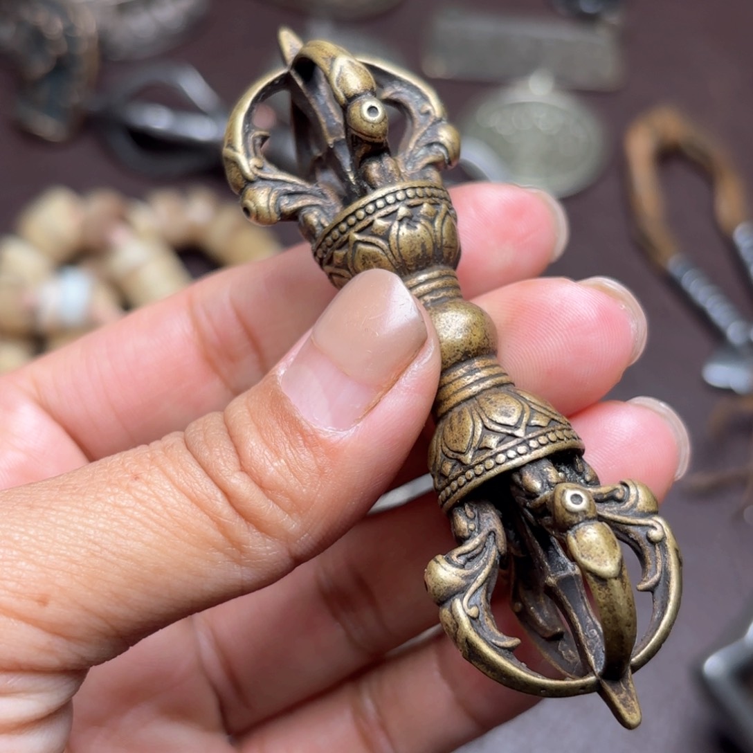 铜星月菩提吊坠项链