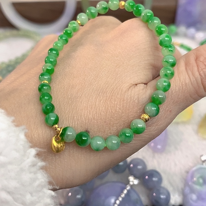 翡翠未镶嵌手串飘阳绿手串卡5