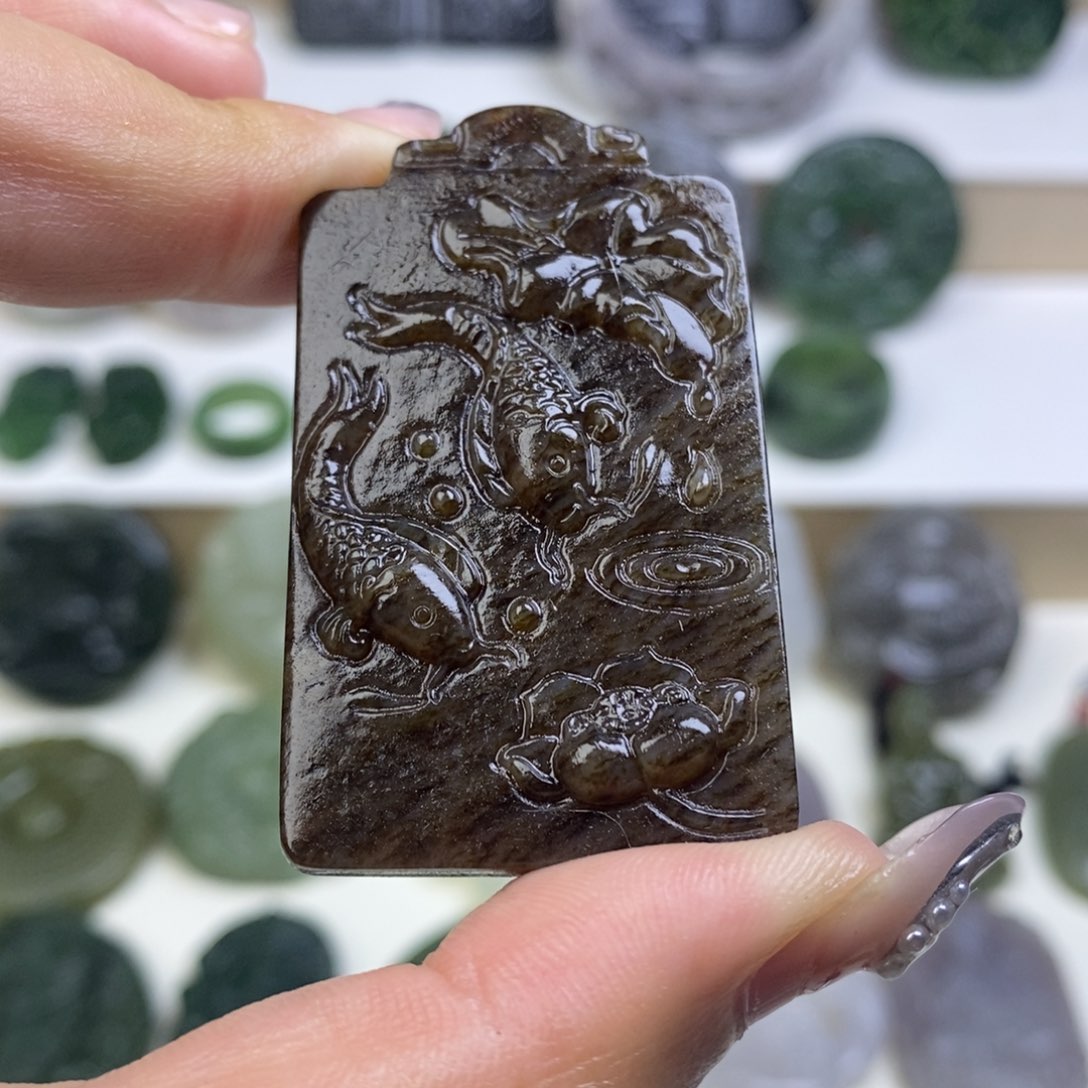 和田玉吊坠未镶嵌