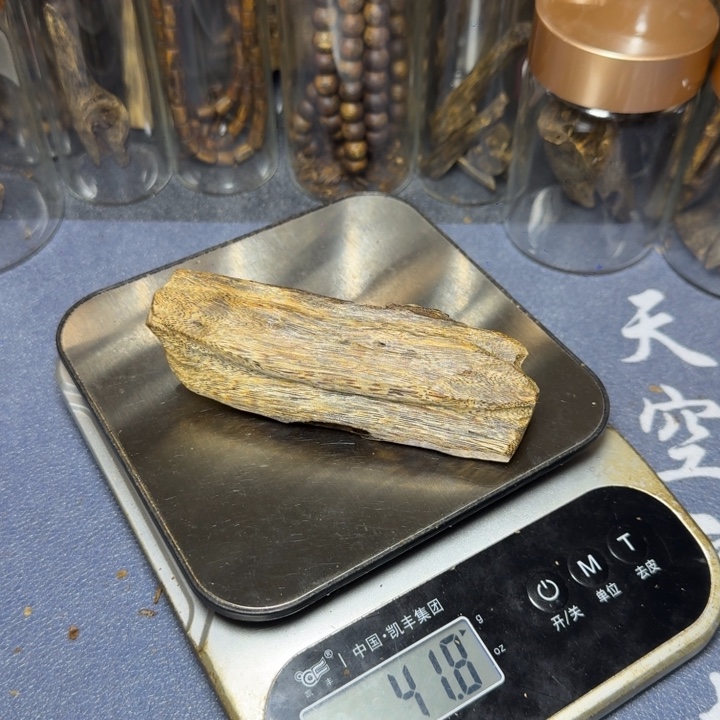 飘***线香海南乌身一代老料41克