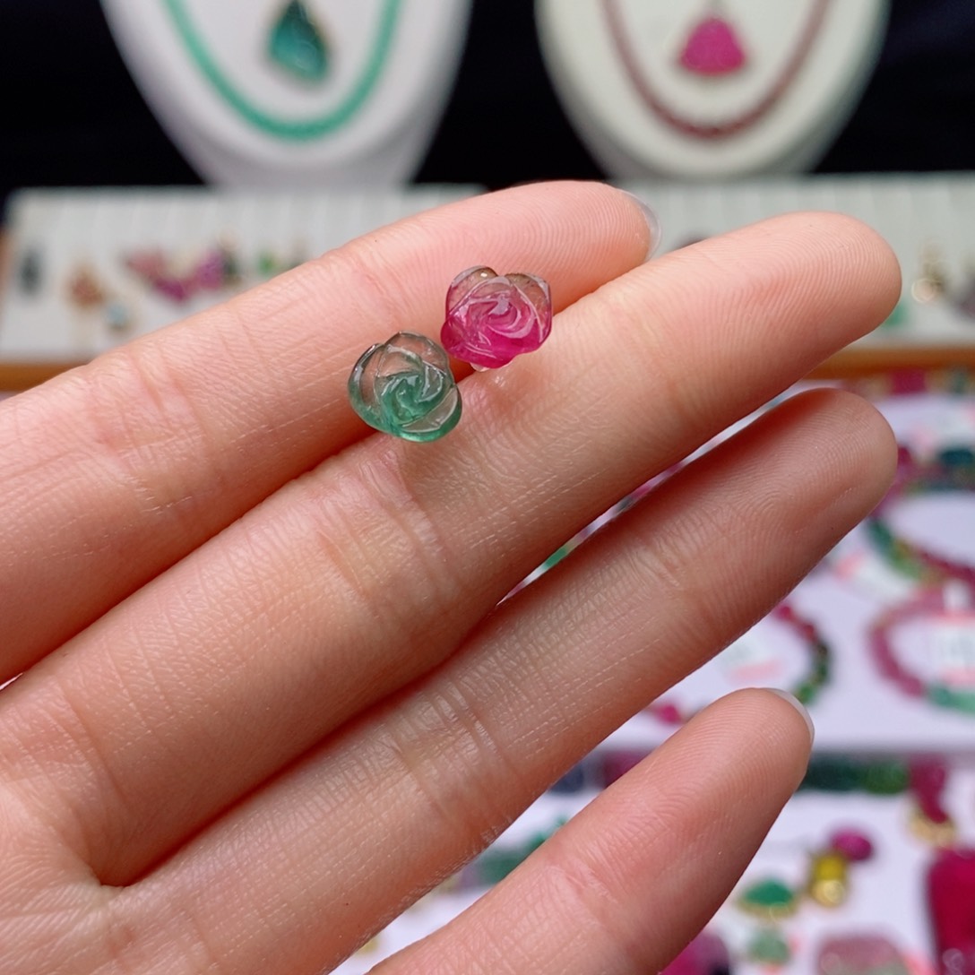 碧玺耳饰银S925镶嵌怎****兔碧玺耳饰yy