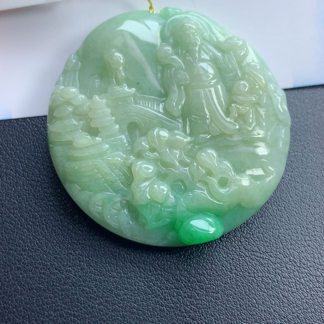 翡翠颈饰未镶嵌财神