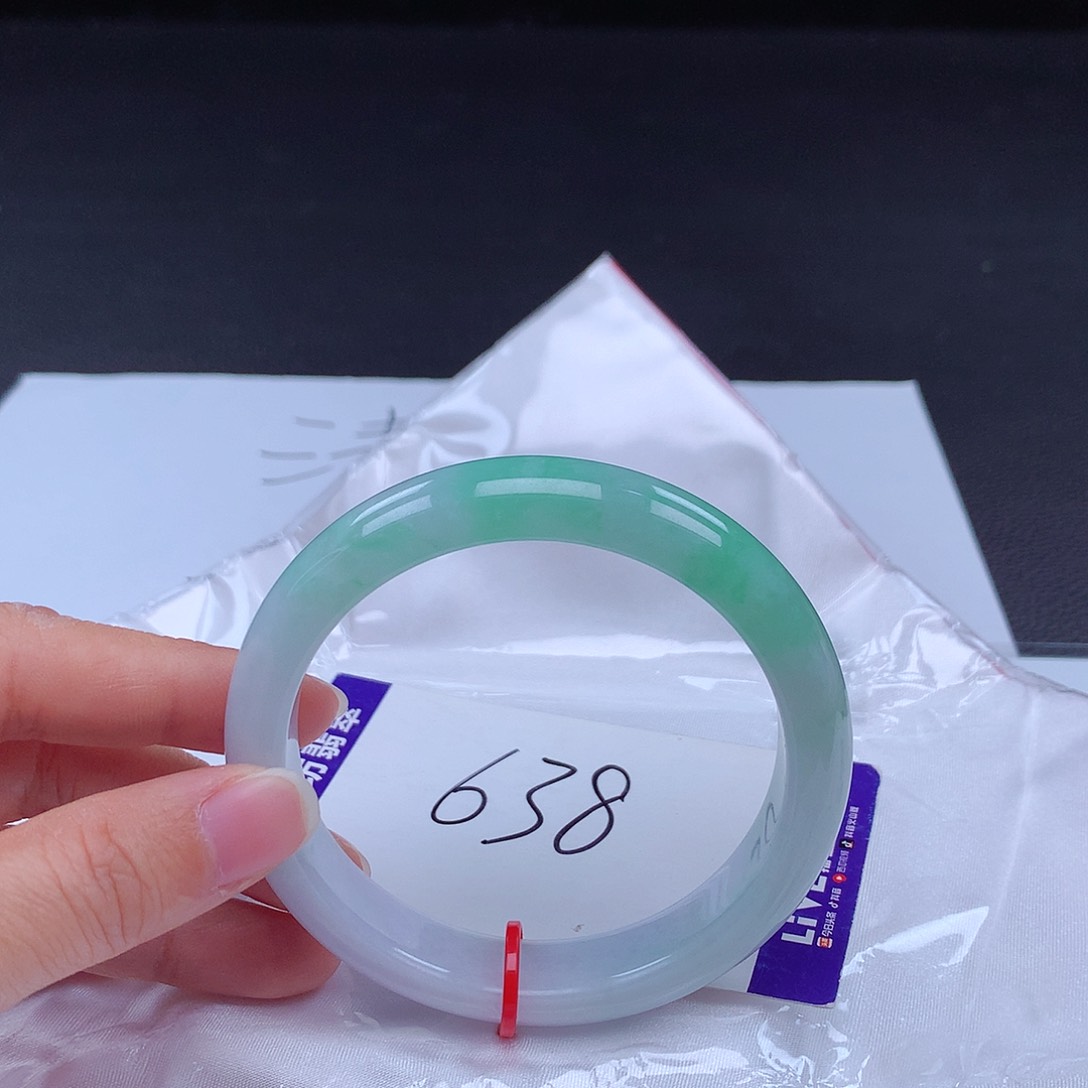 翡翠手镯未镶嵌手镯001805