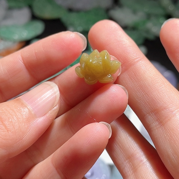 颈饰未镶嵌翡翠天