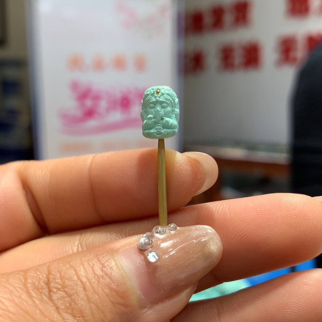 绿松石配饰未镶嵌