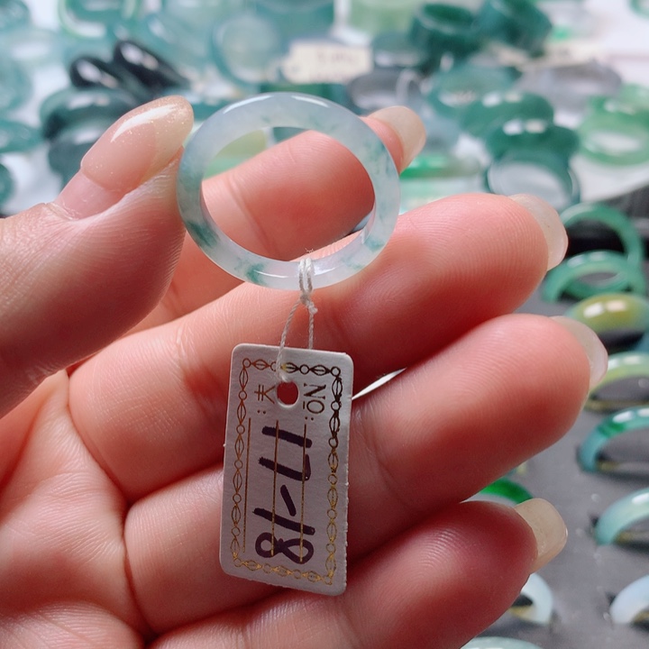 翡翠戒指未镶嵌戒指