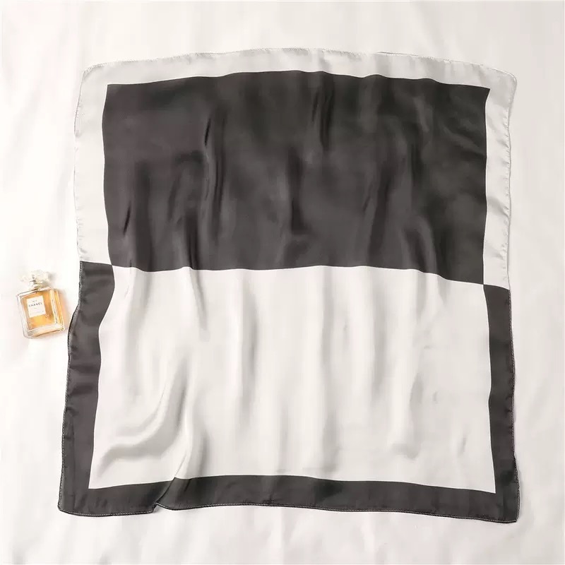 CL111 拼接黑白110*110左右 方巾围巾