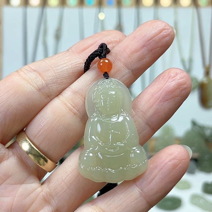 和田玉颈饰未镶嵌