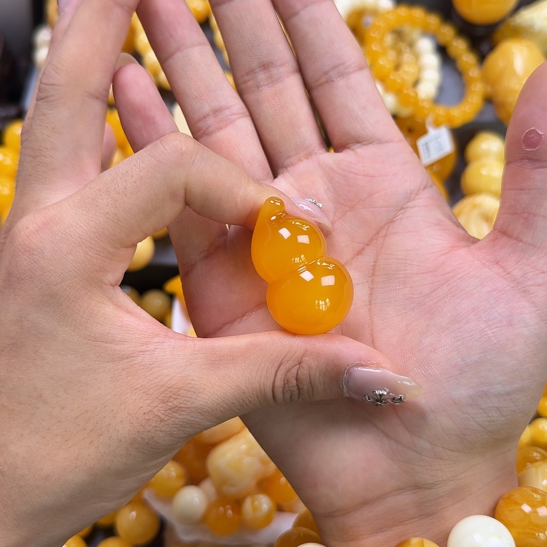 蜜蜡珠宝奇石未镶嵌葫芦