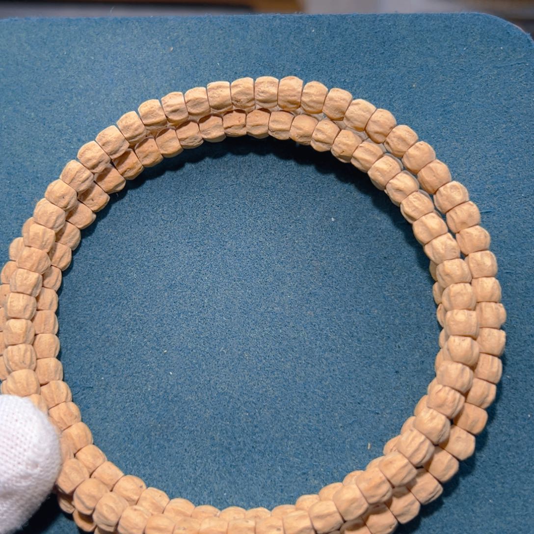 吊坠柏香籽/百香籽秦***饼龙脊莲花