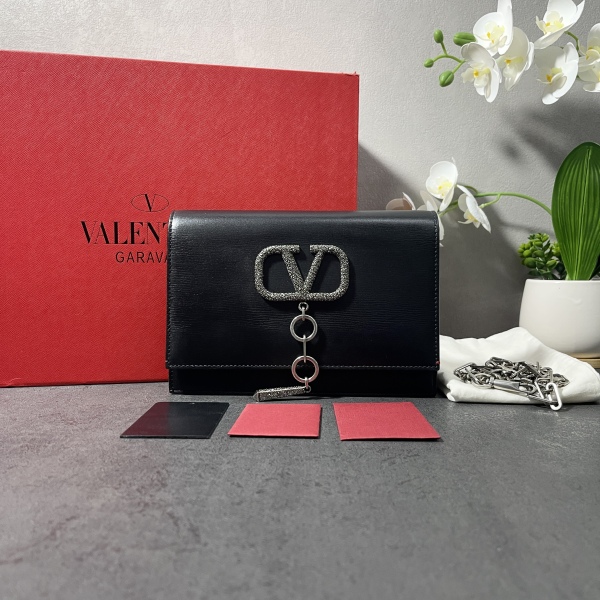 95新/华伦天奴/市场价19100/包包/250210RN0015