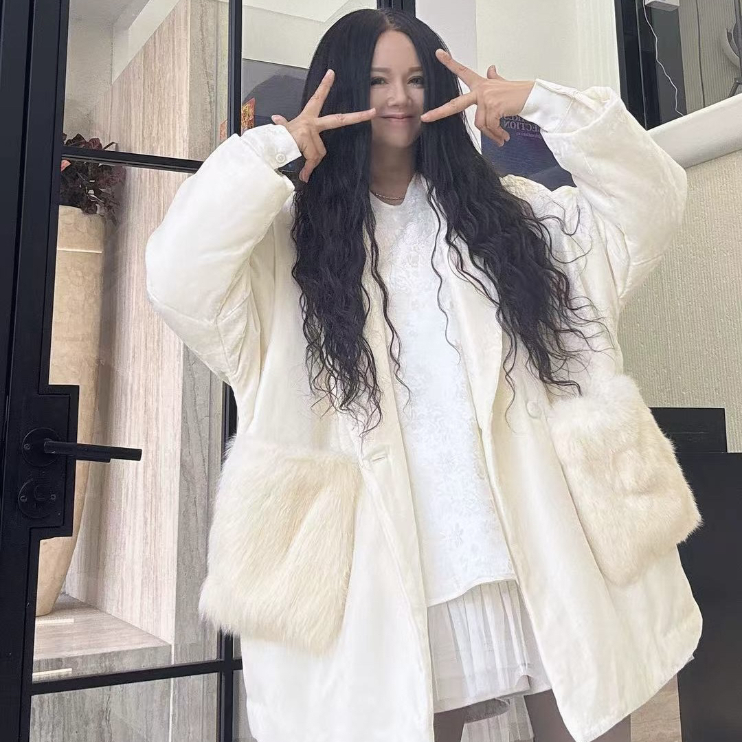 【周周家】白色时尚百搭廓形经典优雅气质秋冬外套