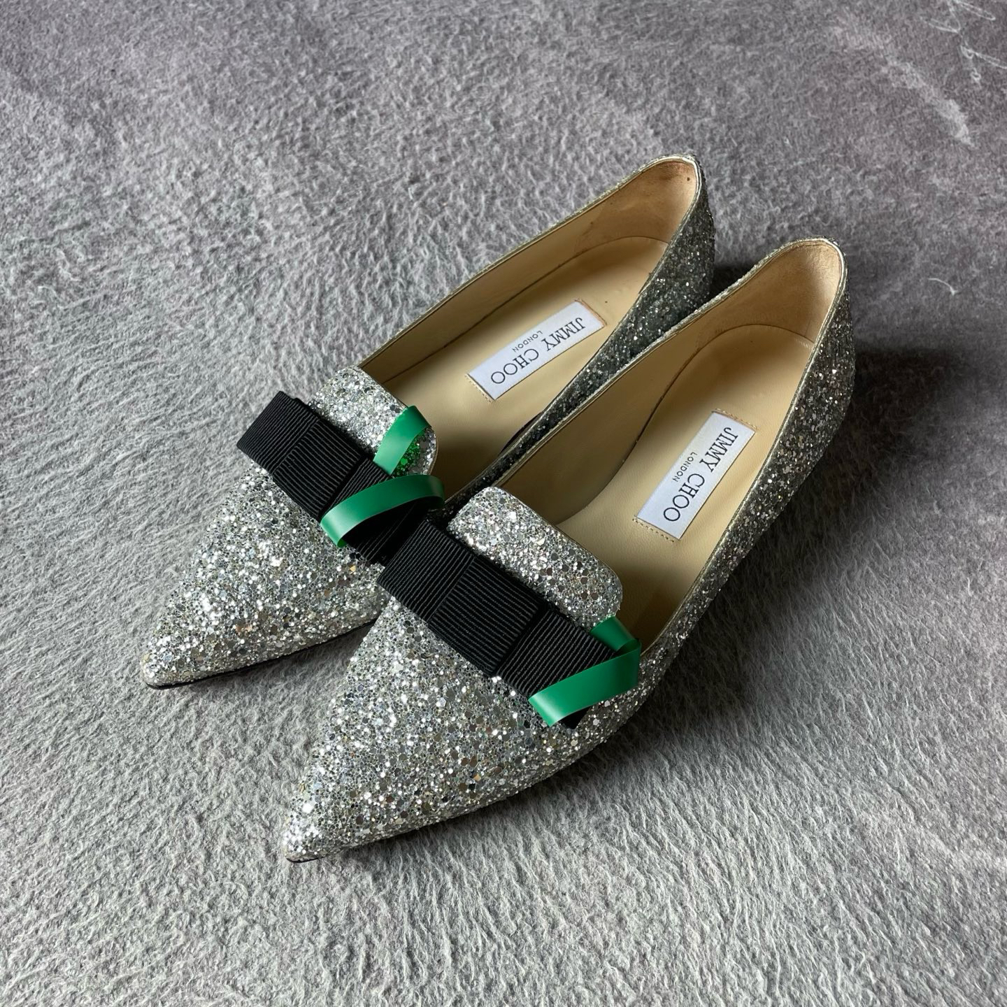 95新 JIMMY CHOO/吉米周 gala尖头平底鞋银色/38码/原盒