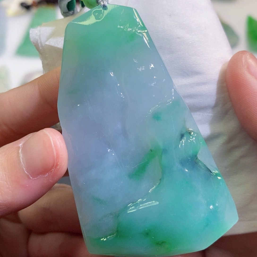 【闪购商品】翡翠吊坠(不含链)未镶嵌2863