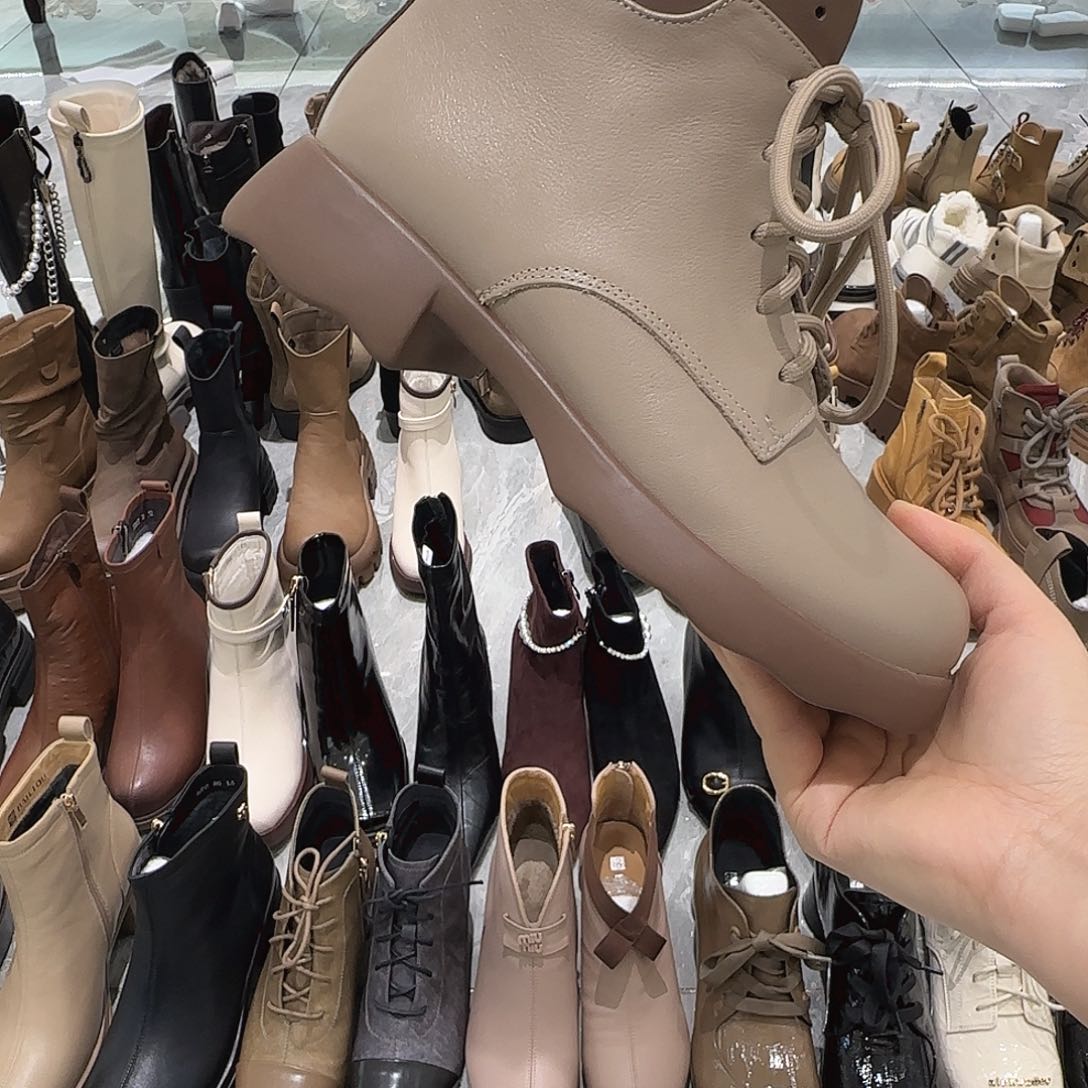 57389卡其色39马丁靴