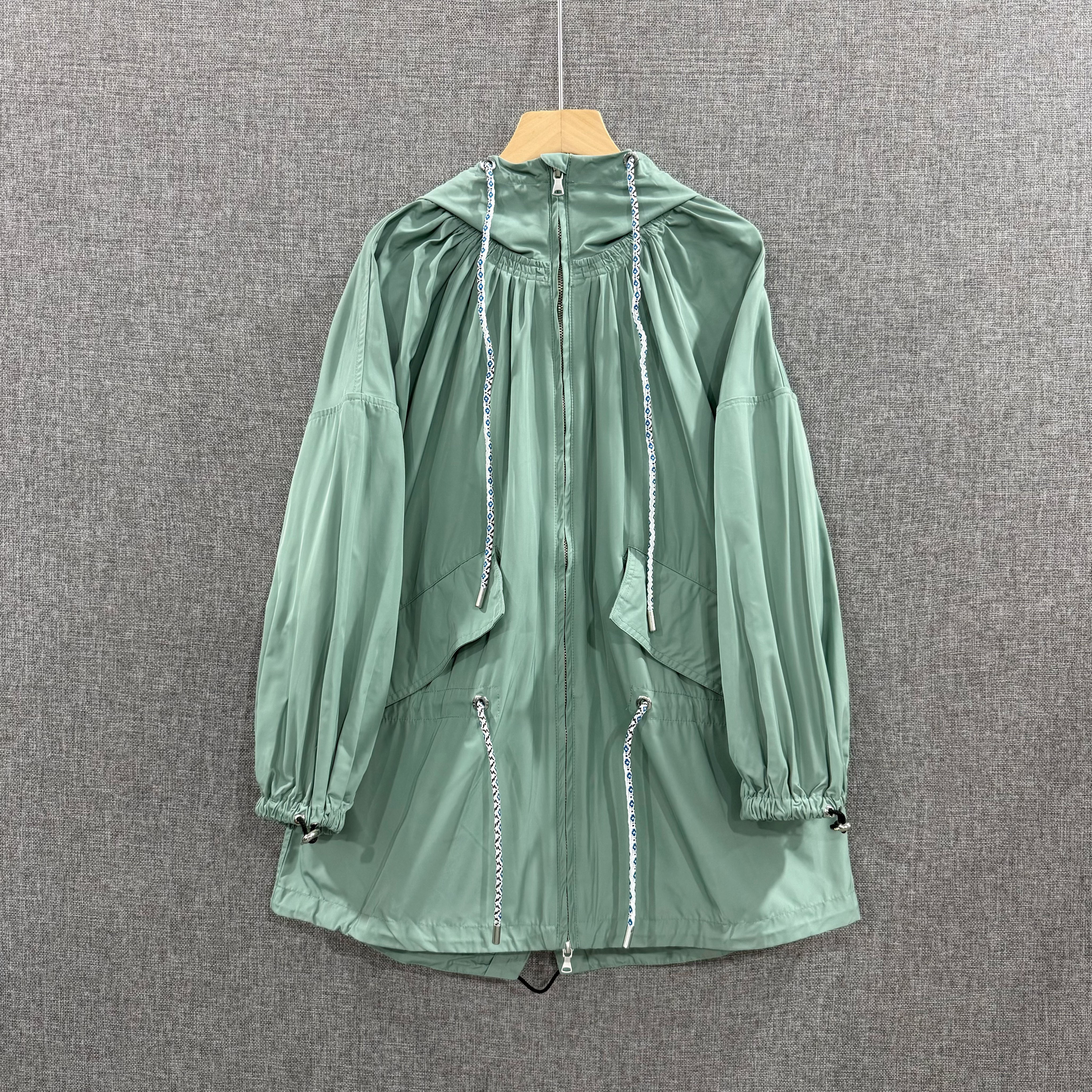 GRACE GARDEN【编花绳冲锋衣！】连帽抽绳宽松工装风冲锋衣MF5G0809