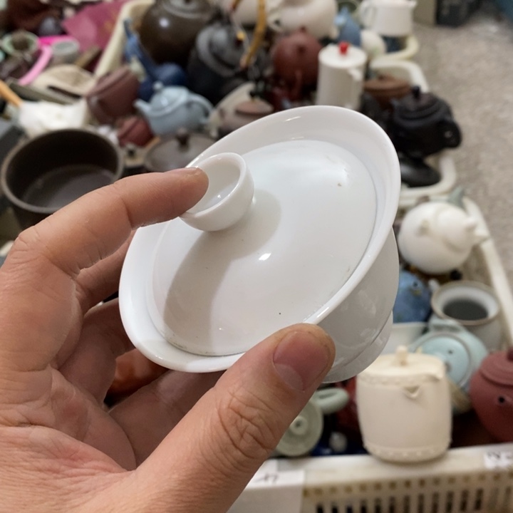 陶瓷艺术品及陶瓷壶