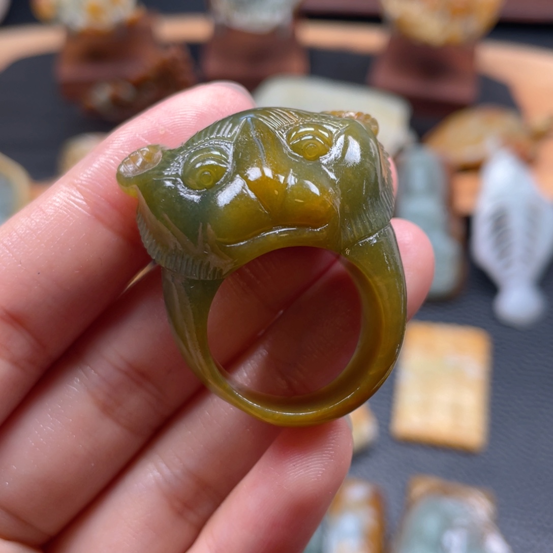 定制翡翠未镶嵌翡翠