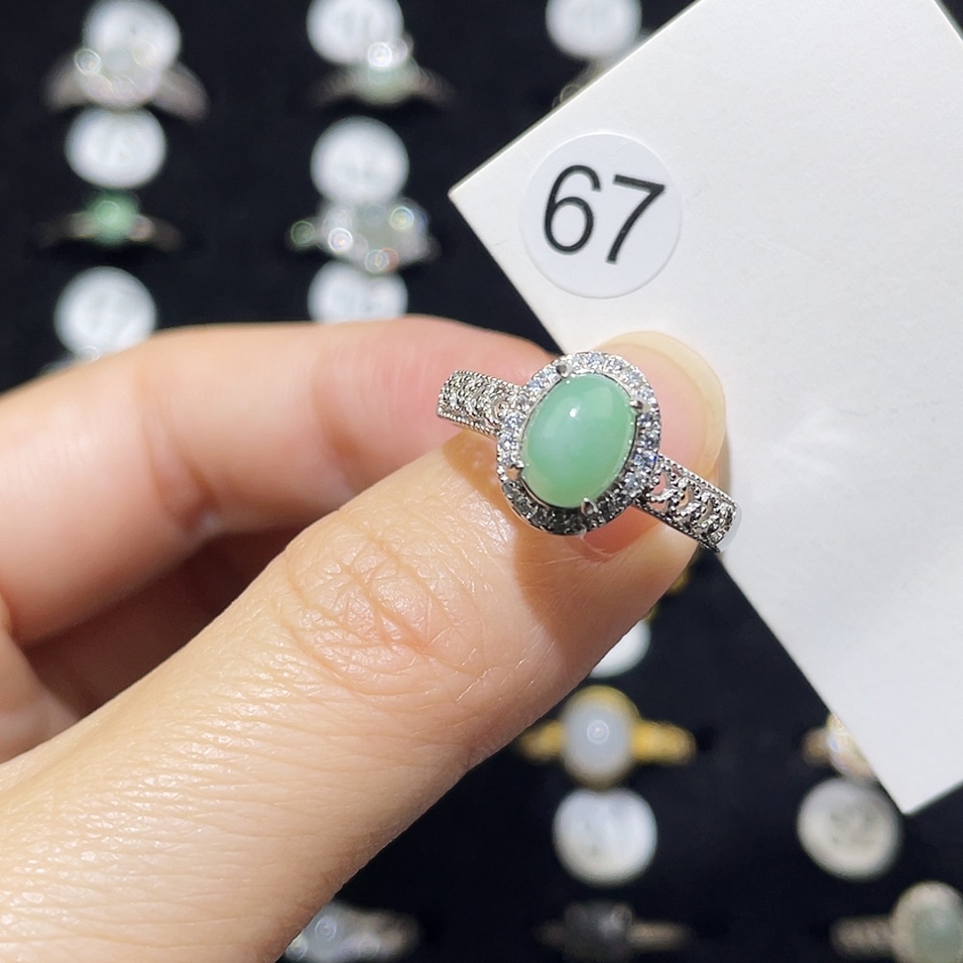 翡翠未镶嵌戒指戒指