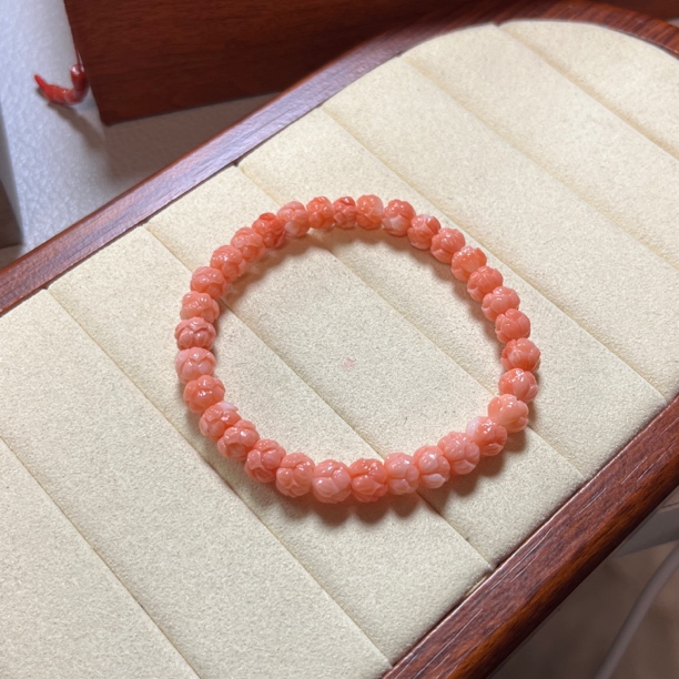 莫莫珊瑚莲花珠单圈手串【国检证书】