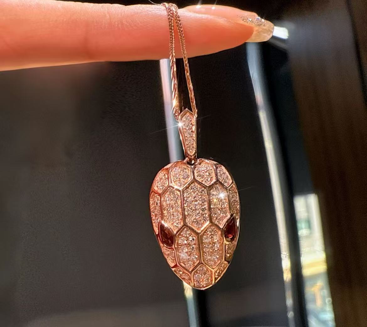 【PEIDI珠宝 】18K  红宝蛇头吊坠（不含链） ZSDZ001589