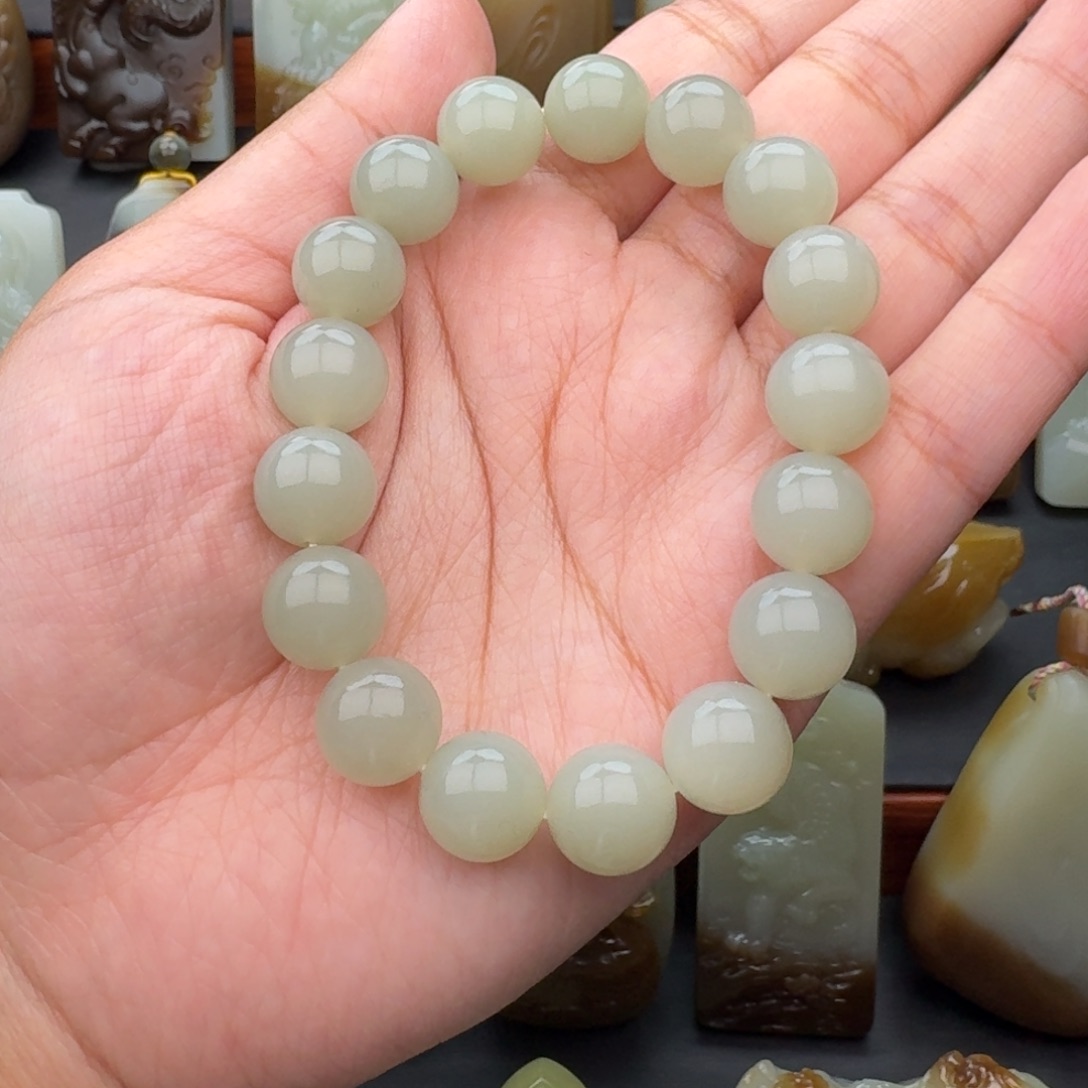 和田玉未镶嵌手串