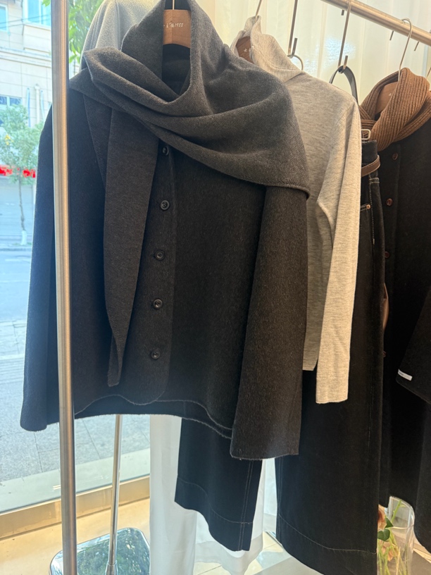 短款带三角围巾双面羊毛大衣