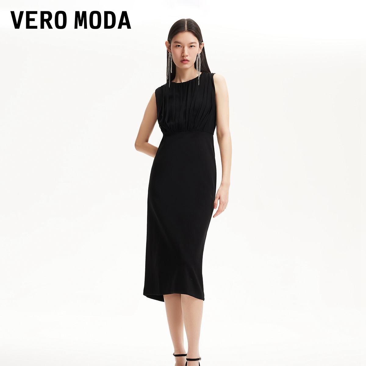 Vero Moda连衣裙2025新款网纱拼接裙摆开衩收腰无袖气质针织贵气