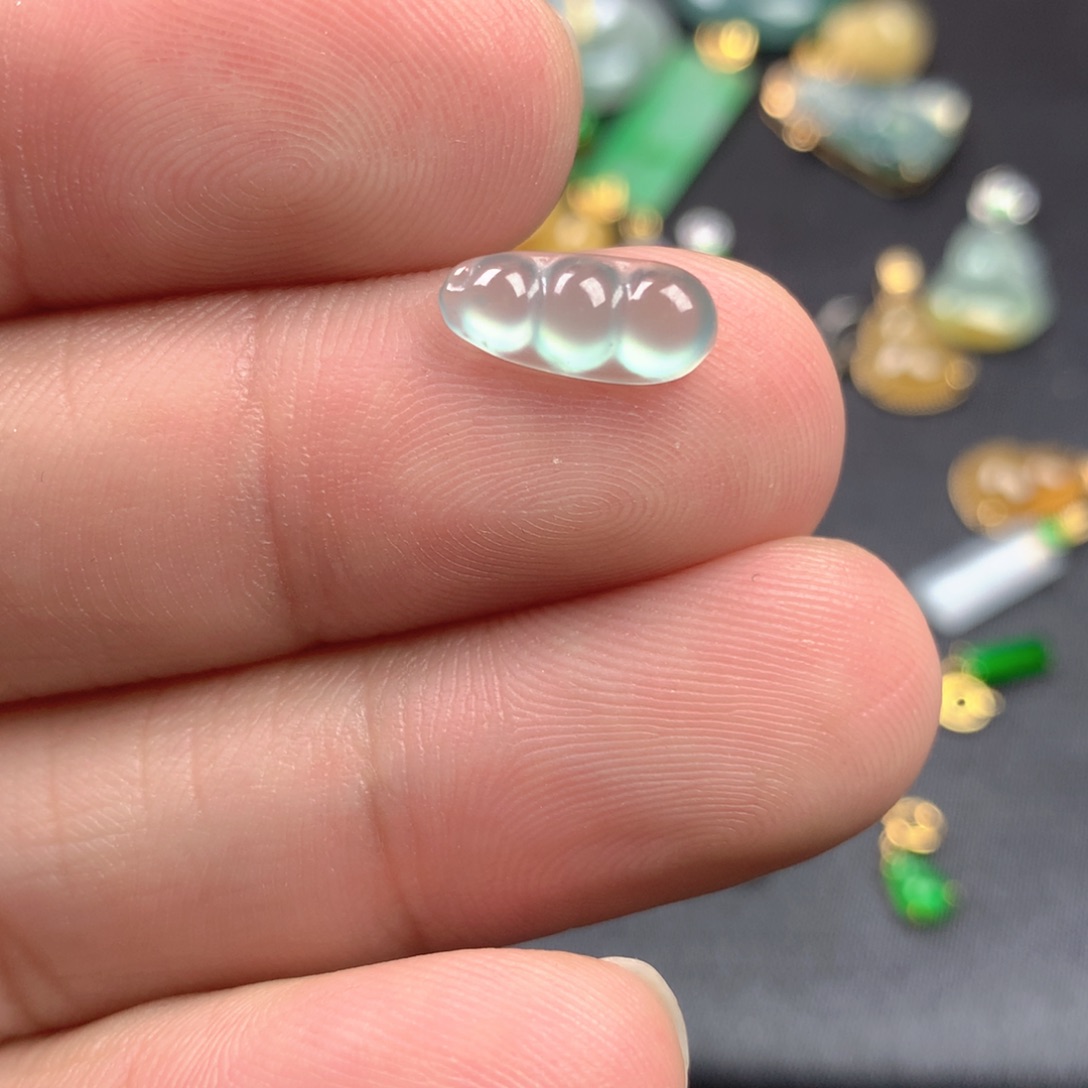 【闪购商品】颈饰未镶嵌翡翠翡翠