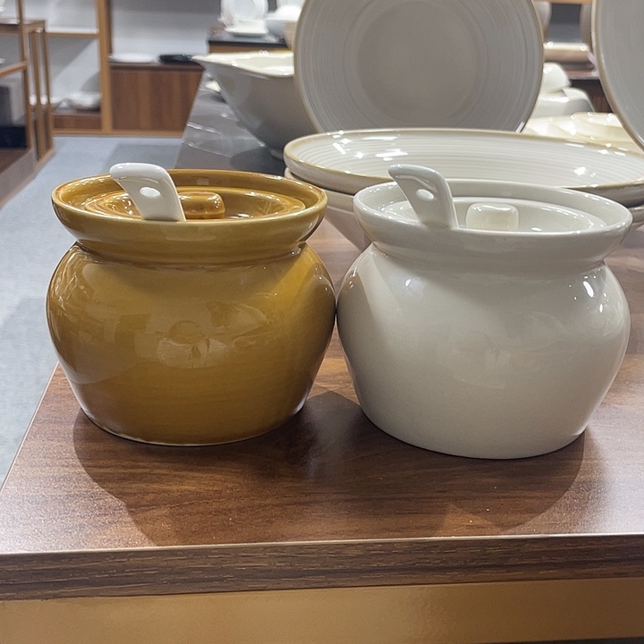 白瓷餐盘餐盘餐盘