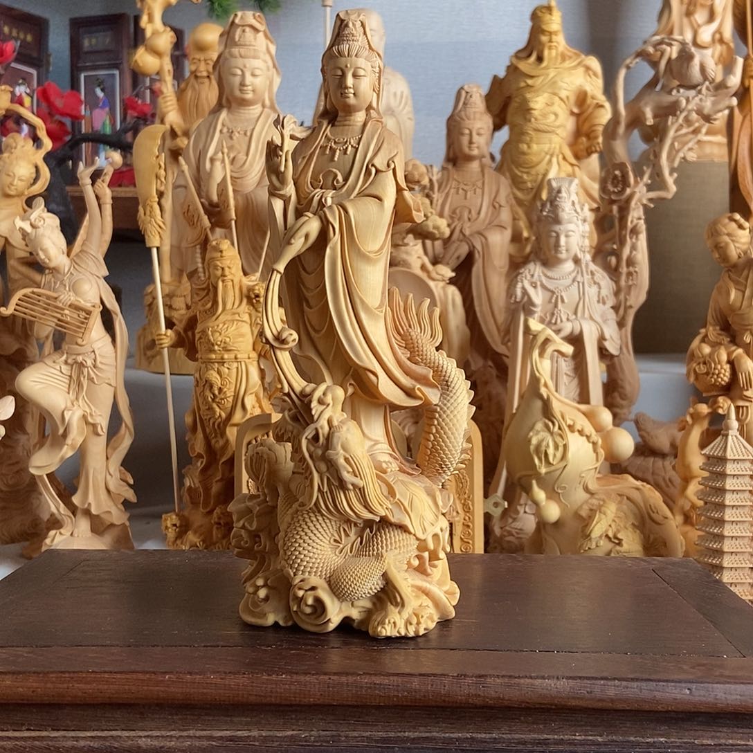 木小叶黄杨木雕龙观音