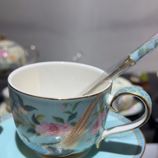 骨瓷珐琅彩工艺杯碟