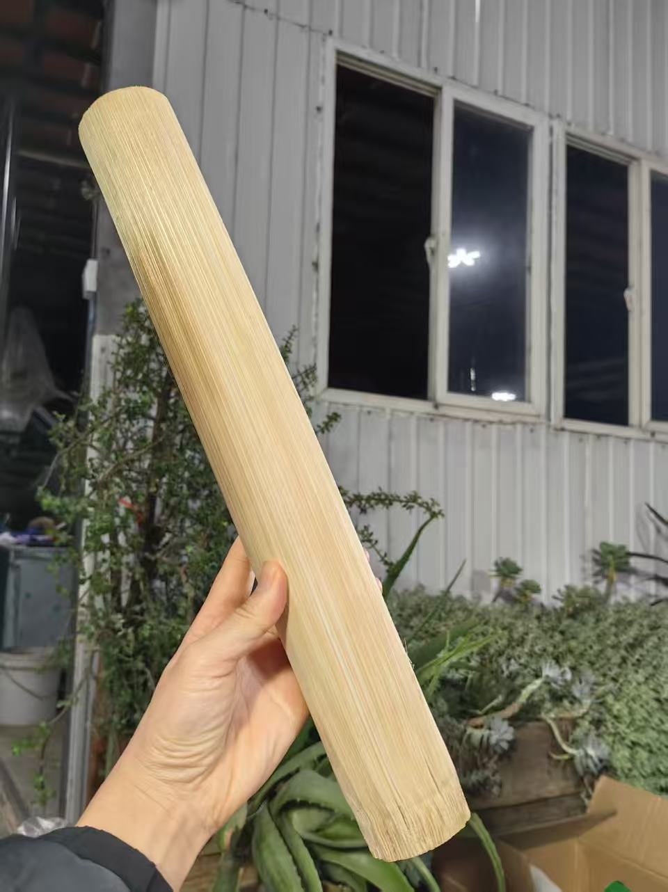 【13号品】2012年头春冰岛五寨竹筒生茶柱500克-*12月5日