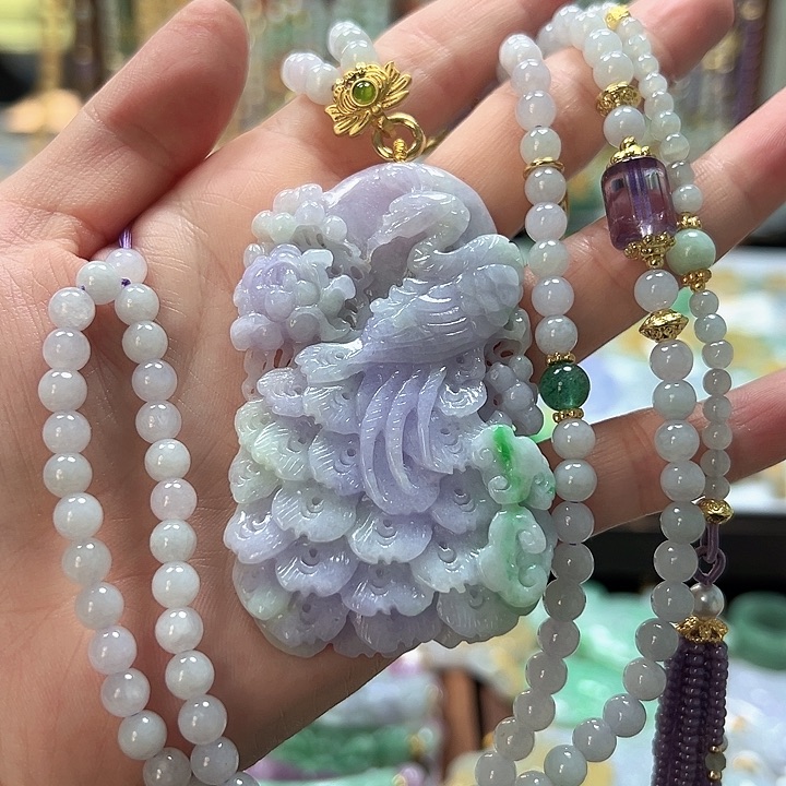 翡翠未镶嵌颈饰吊坠