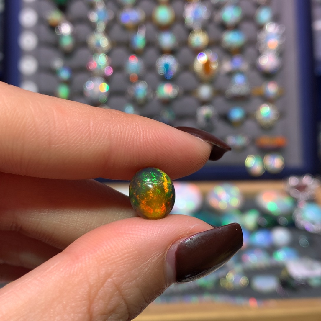 未镶嵌欧泊裸石直发不退不换秋*恋