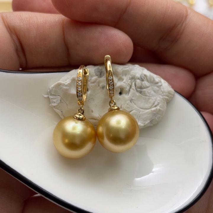 海水珍珠耳饰18K金镶嵌M***成11.8-11.9mm